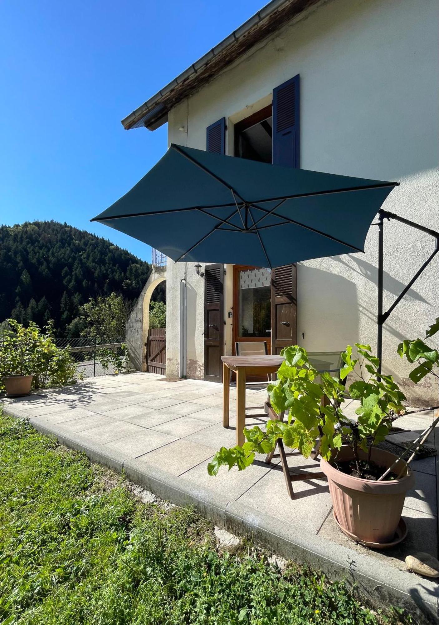 La Sabaudia Apartment Saint-Pierre-d'Entremont  ภายนอก รูปภาพ